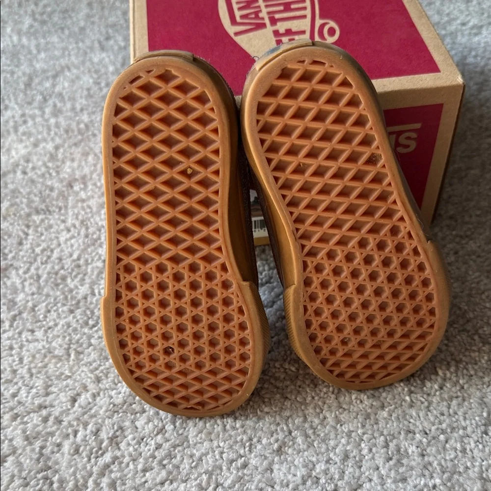 Vans Kids Sneakers in Charcoal and Tan - Picture 4 of 4